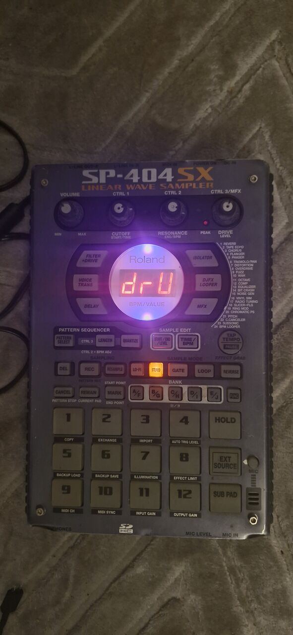 SAR 950, Roland SP-404SX Linear Wave Sampler - For Sale In Jeddah