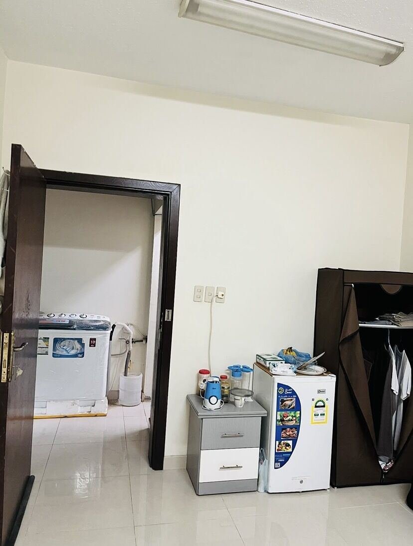 SAR 900/month, Single Room Available