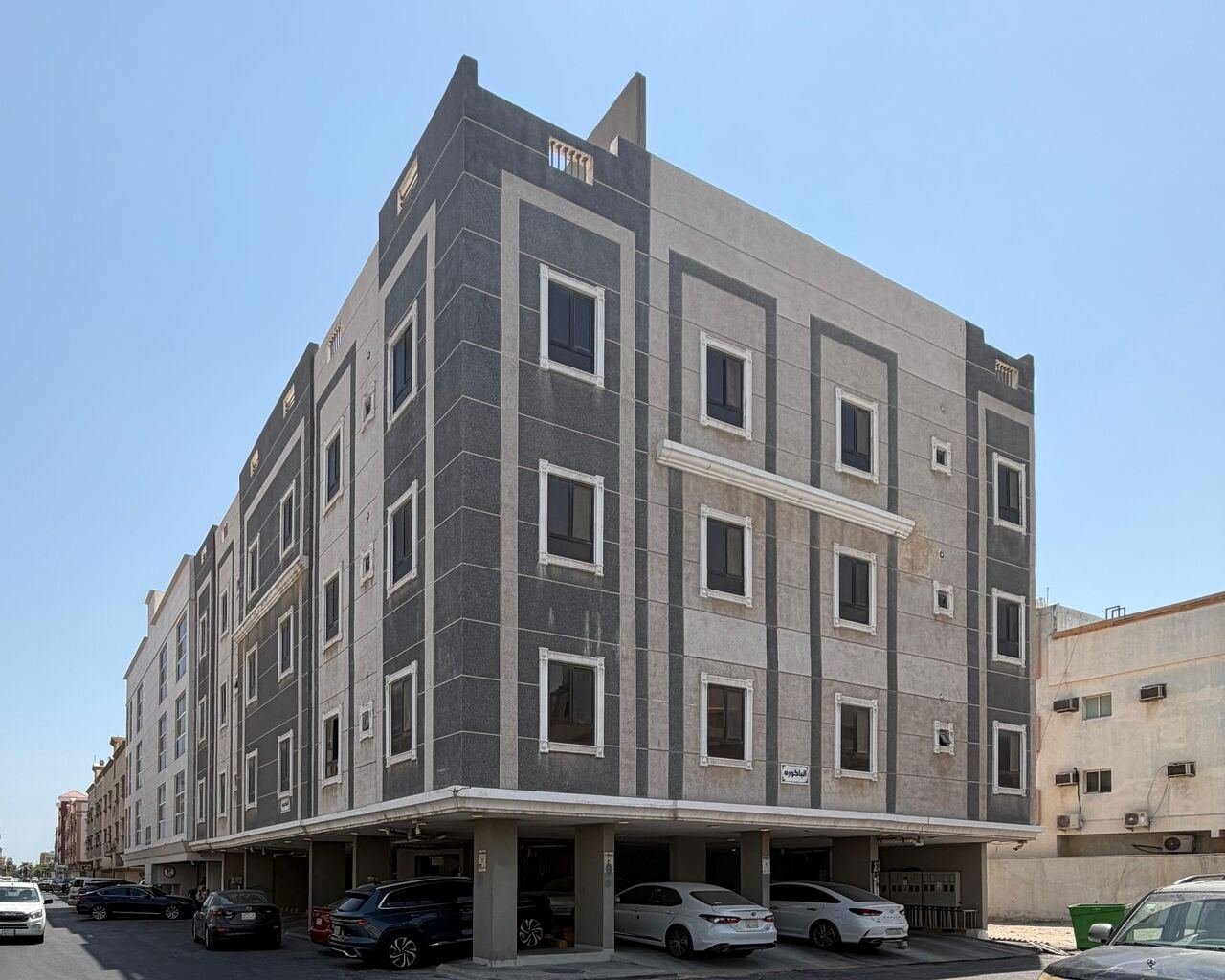 SAR 25500/year, 3 BR, Family Apartment For Rent 155/8