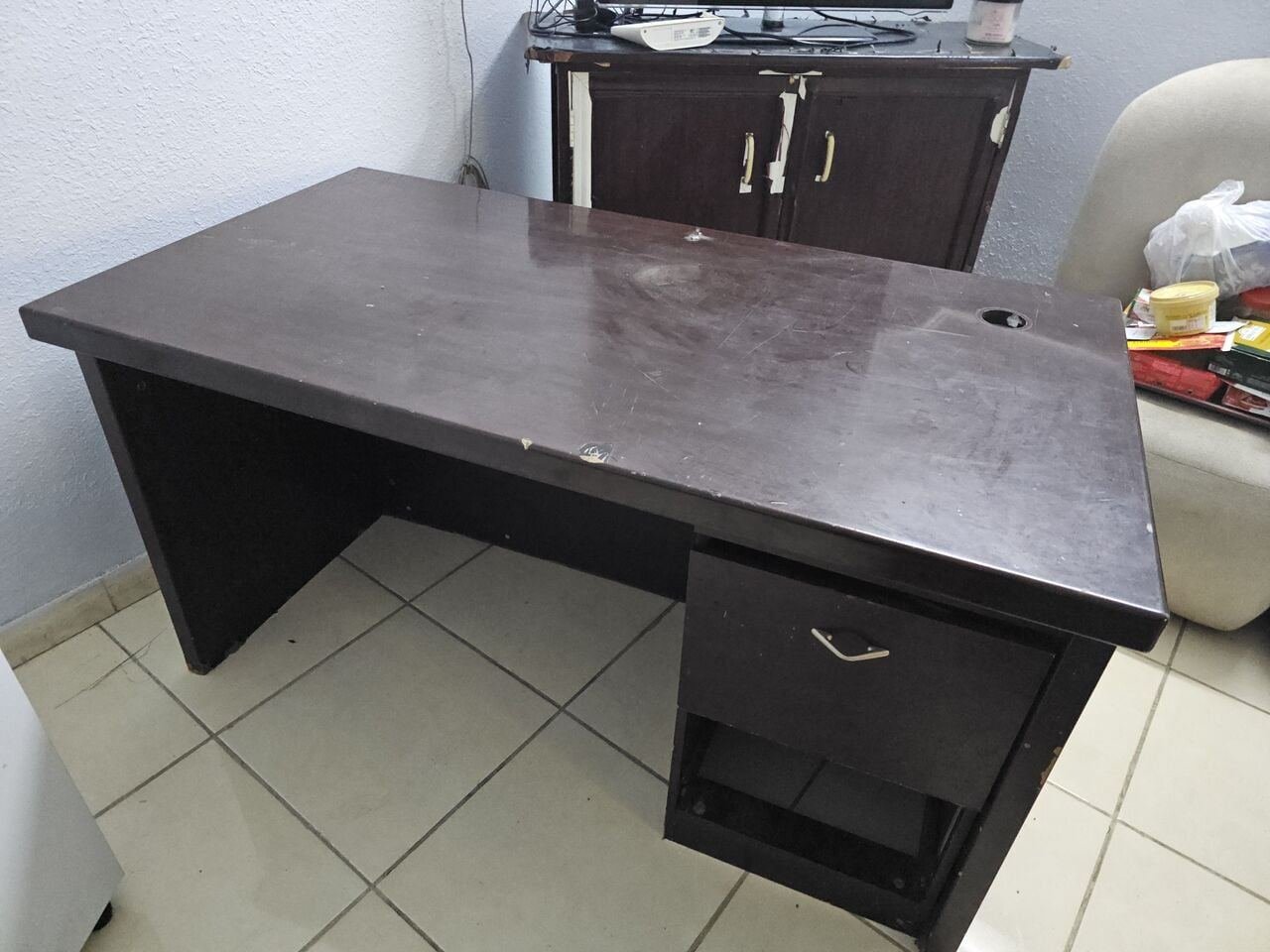 SAR 150, Office Table For Sale