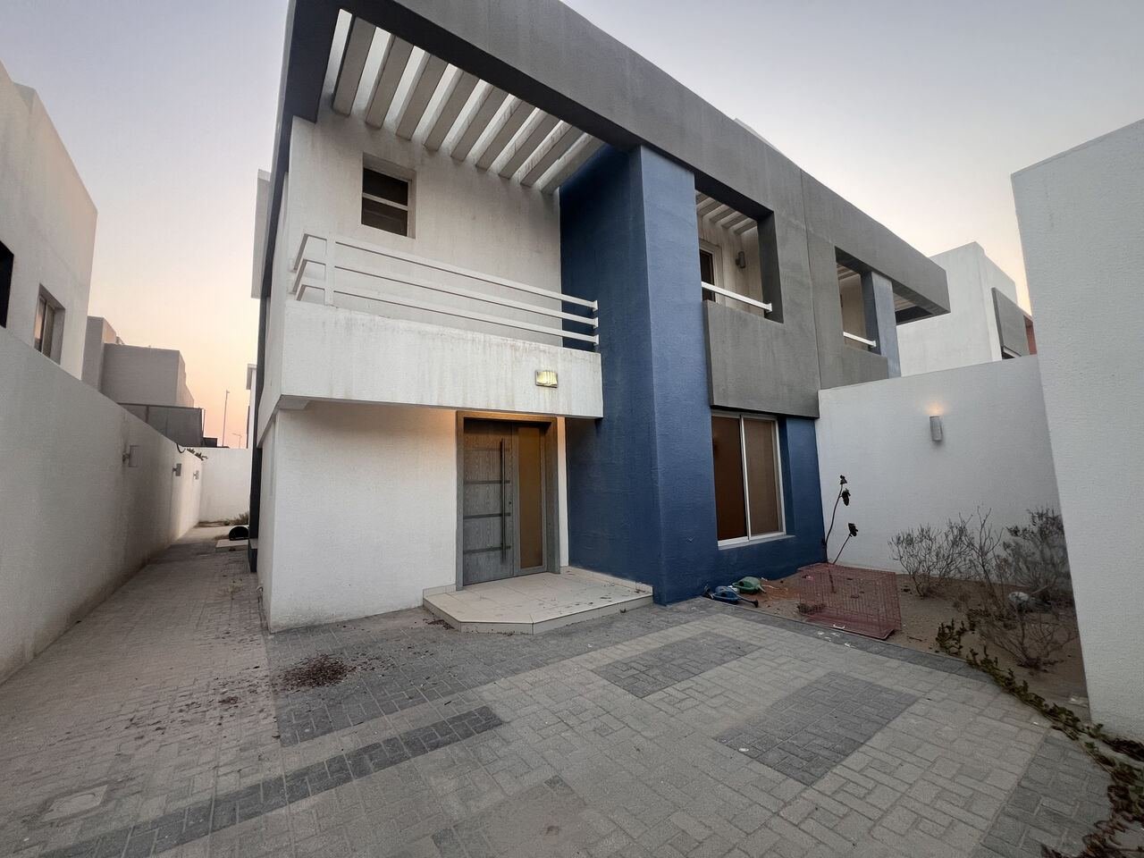 SAR 45000, 300 Sq. Meter, Villa For Rent In Dammam
