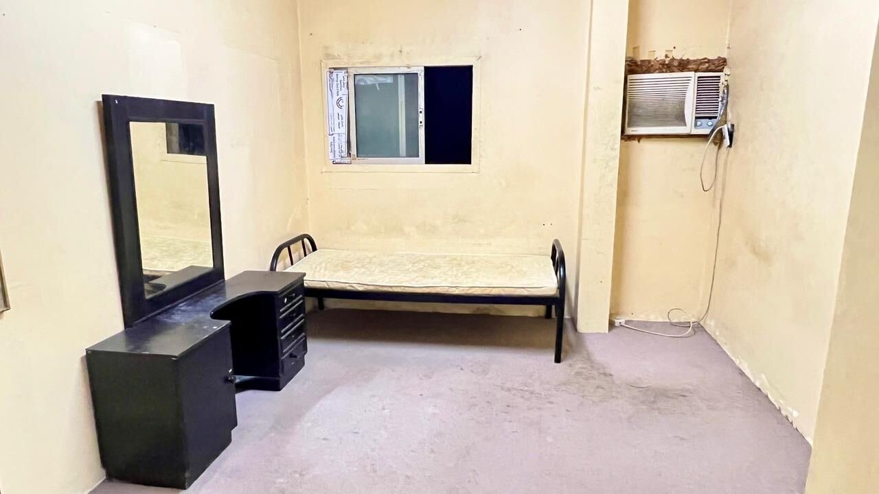 SAR 850/month, Executive Bachelor Room Available For Rent