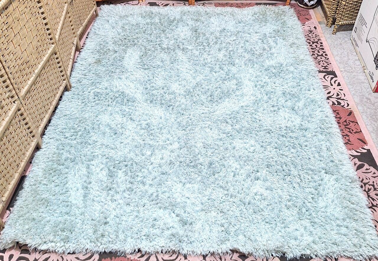 SAR 250, Luxury Rug - 160x230 Cm.
