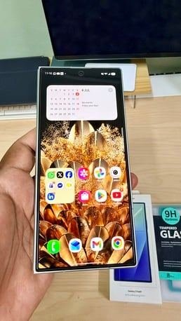 SAR 4500, Samsung Z Fold 7 Mint 512Gb (Online Exclusive)