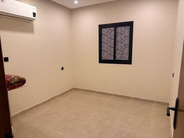 SAR 700/month, 11 Sq. Meter, ROOM FOR RENT
