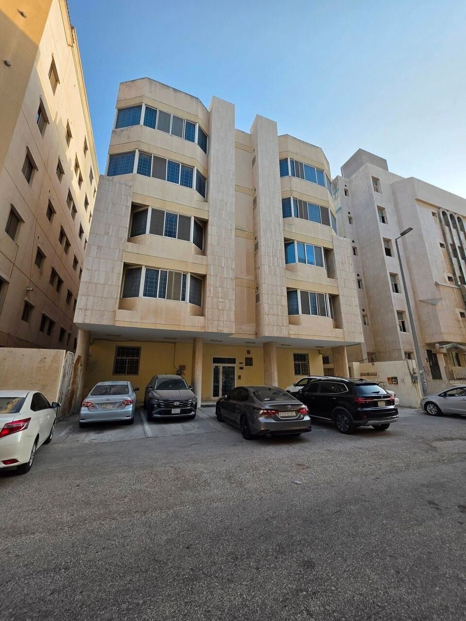 4 BR, 🏠 4-BEDROOM FAMILY APARTMENT FOR RENT – SAR 30,600/YEAR | AL BANDARIYAH, AL KHOBAR