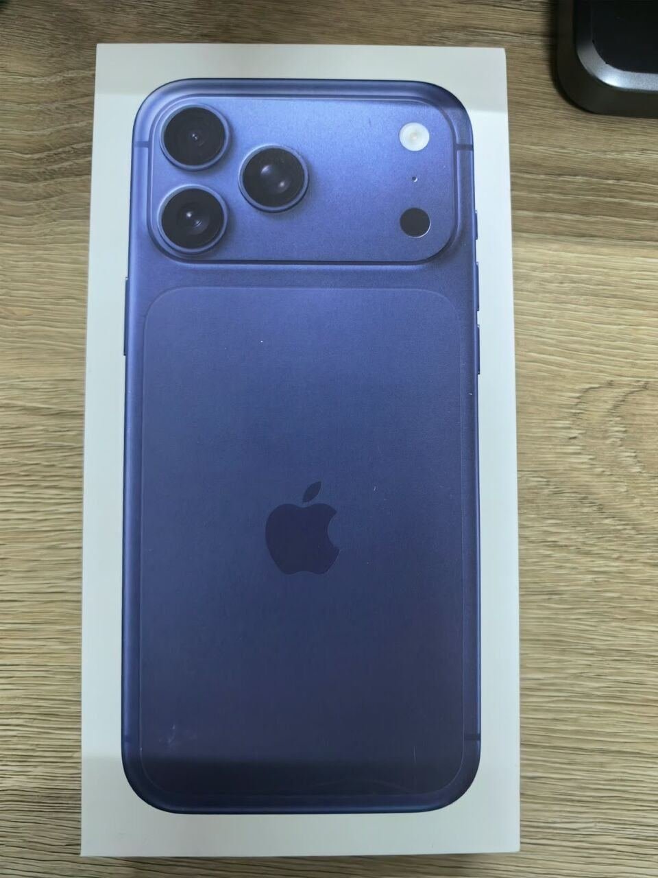 SAR 4900, Iphone 17pro MAX 256 GB- Deep Blue Box Pack
