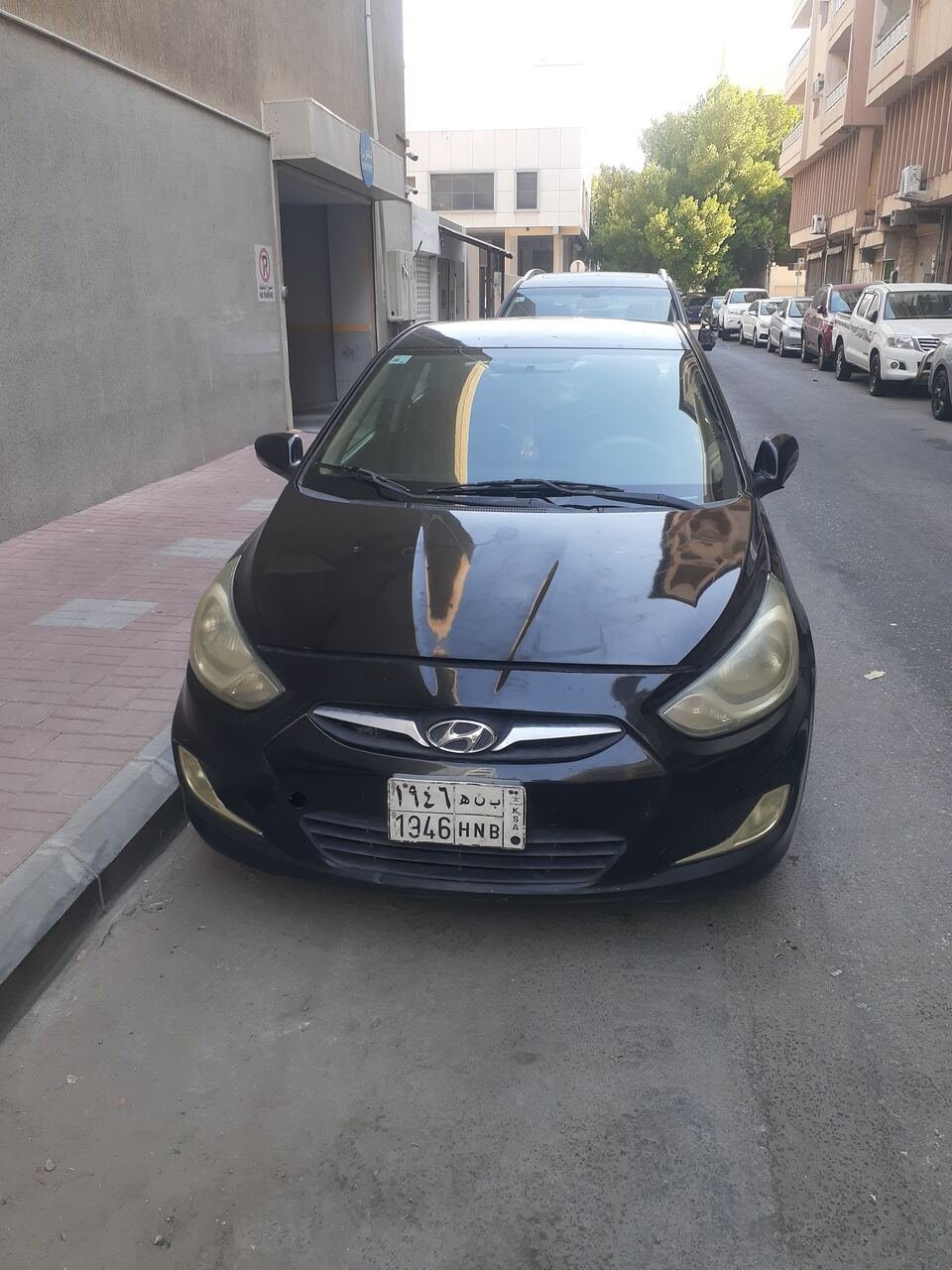 SAR 15000, Hyundai Accent, 2013, Automatic, 500000 KM, Selling Vehicle
