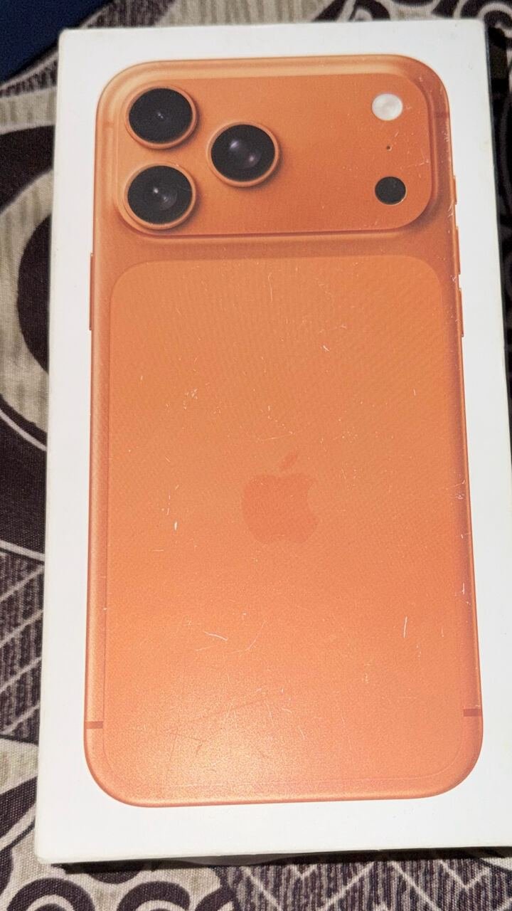 SAR 4500, Iphone 17 Pro Max