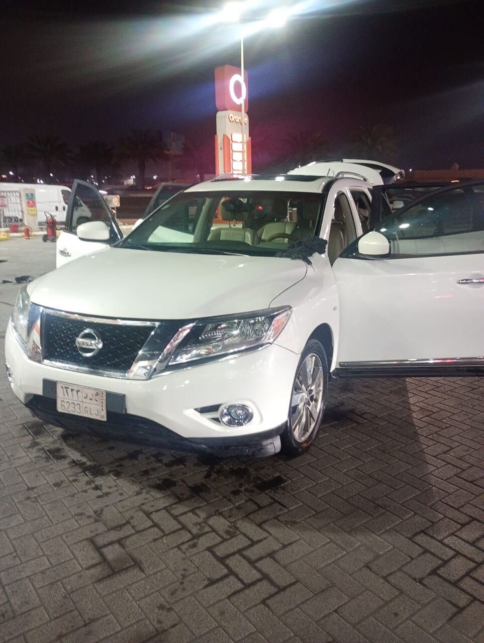 SAR 32000, Nissan Pathfinder, 2013, Automatic, 216000 KM,FULL OPTION, Family Car For Sale, 2013, Automatic, 216000 KM, N