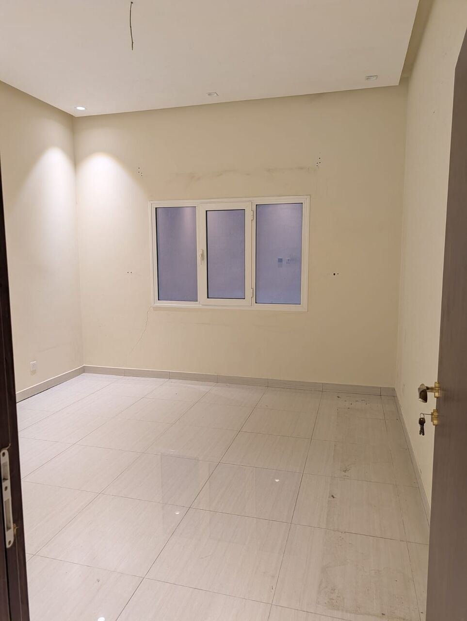 SAR 50000/year, 4 BR, 4 Bedrooms | 3 Bathrooms 1 Kitchen | 1 Living Room