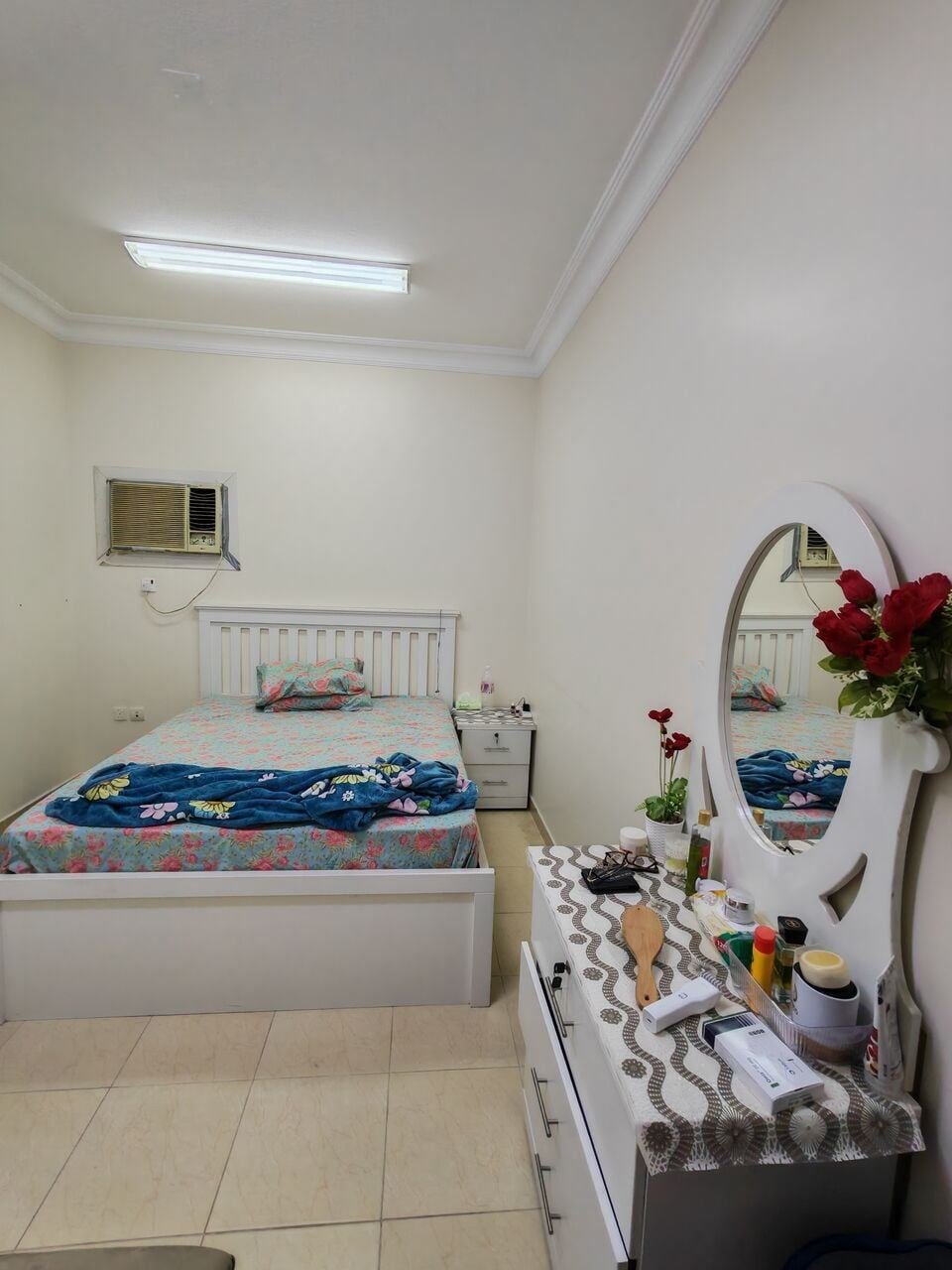 SAR 1500/month, One Furnishes Room For Rent.