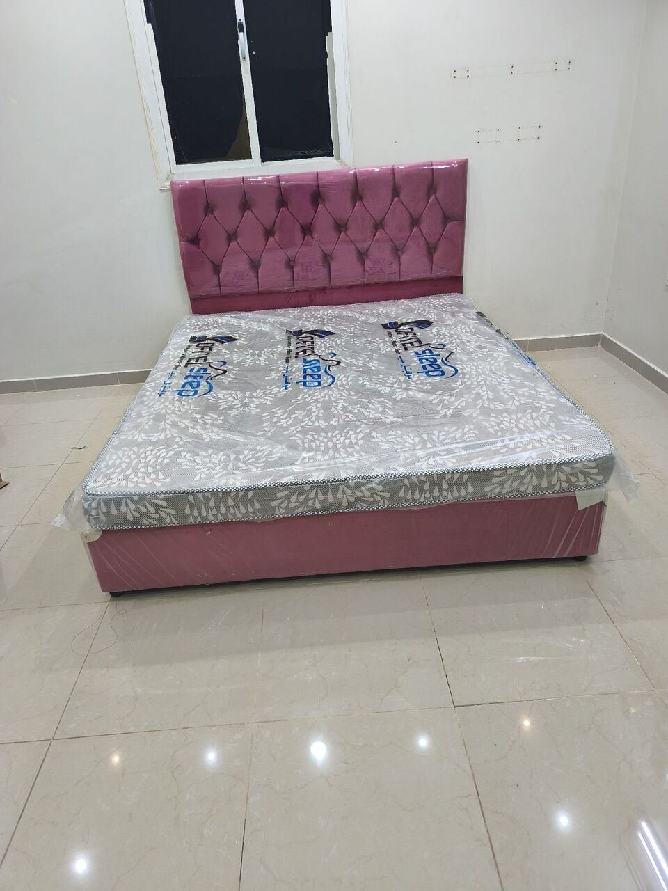 SAR 1, Single Bed Medium Bed Queen Bed King Size Bed Frame With Mattress Available Brand New