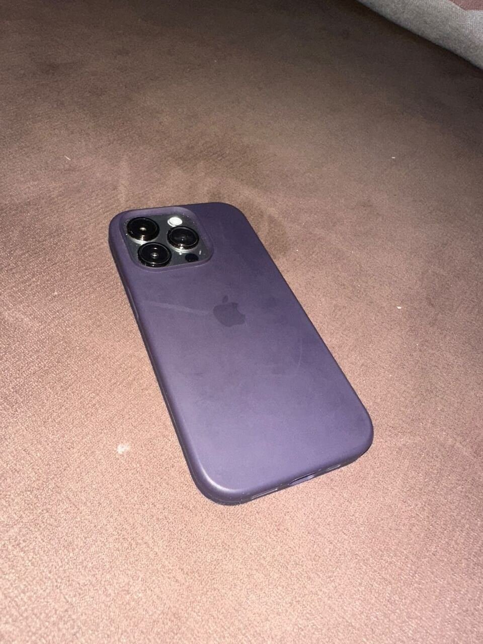 SAR 1899, Iphone 14 Pro 256gb Black Color - Neat & Clean