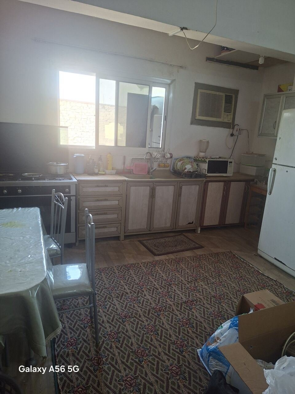 SAR 1500/month, 2 BR, 2 Room+ Common With Attached Kitchen Furnished