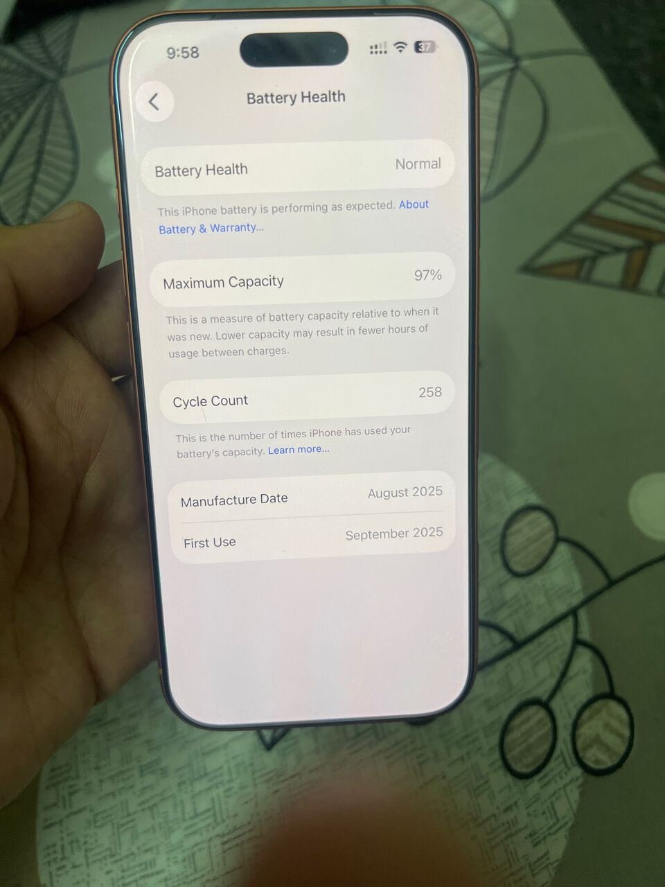 SAR 3700, Iphone 17 Pro