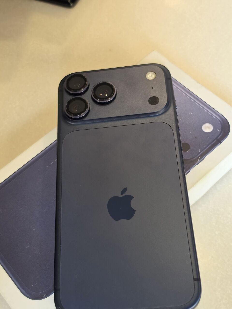 SAR 4000, IPhone 17 Pro Max