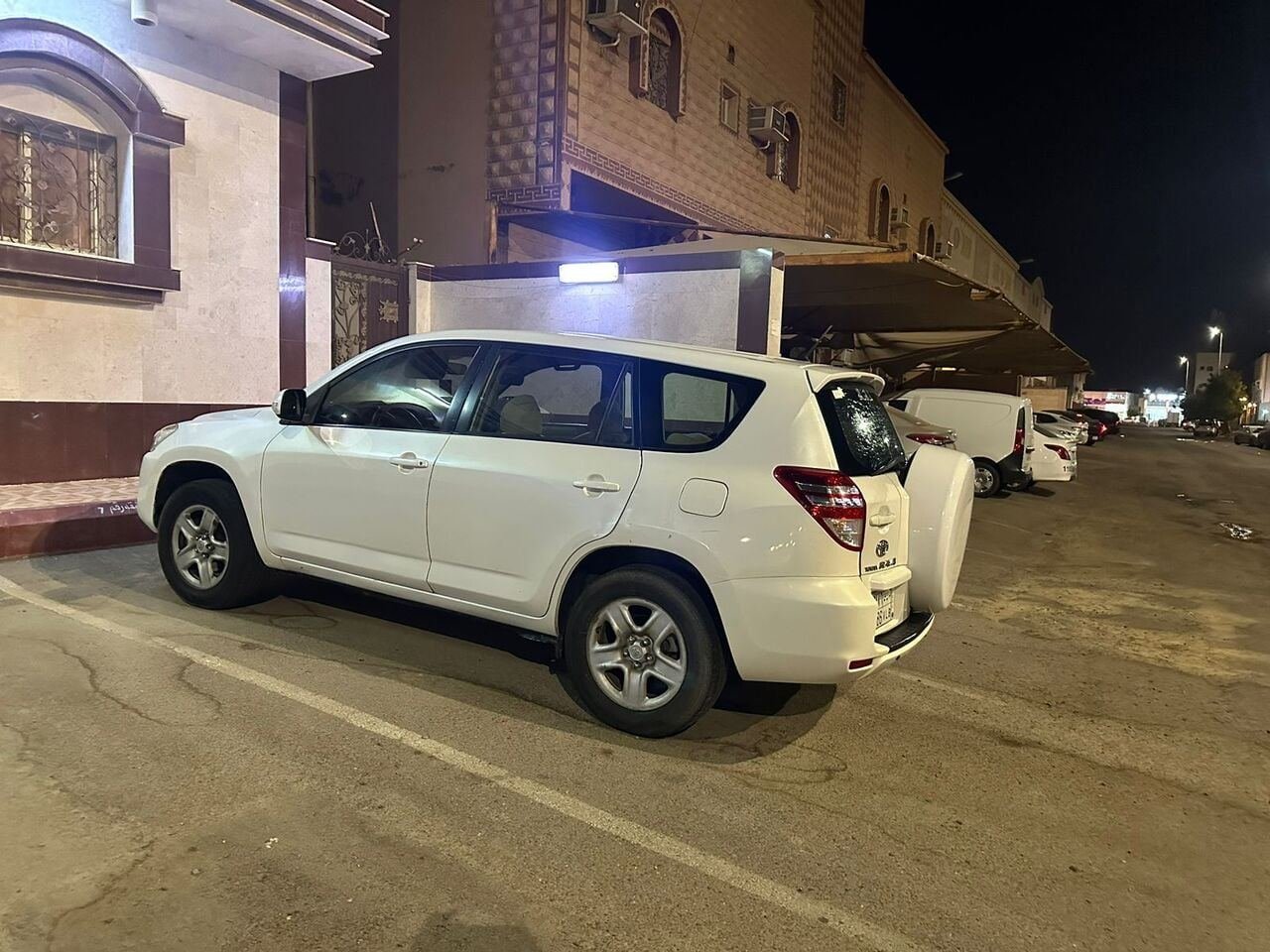 SAR 1500, Toyota RAV4, 2012, Automatic, 300000 KM, Rental For Two Mont