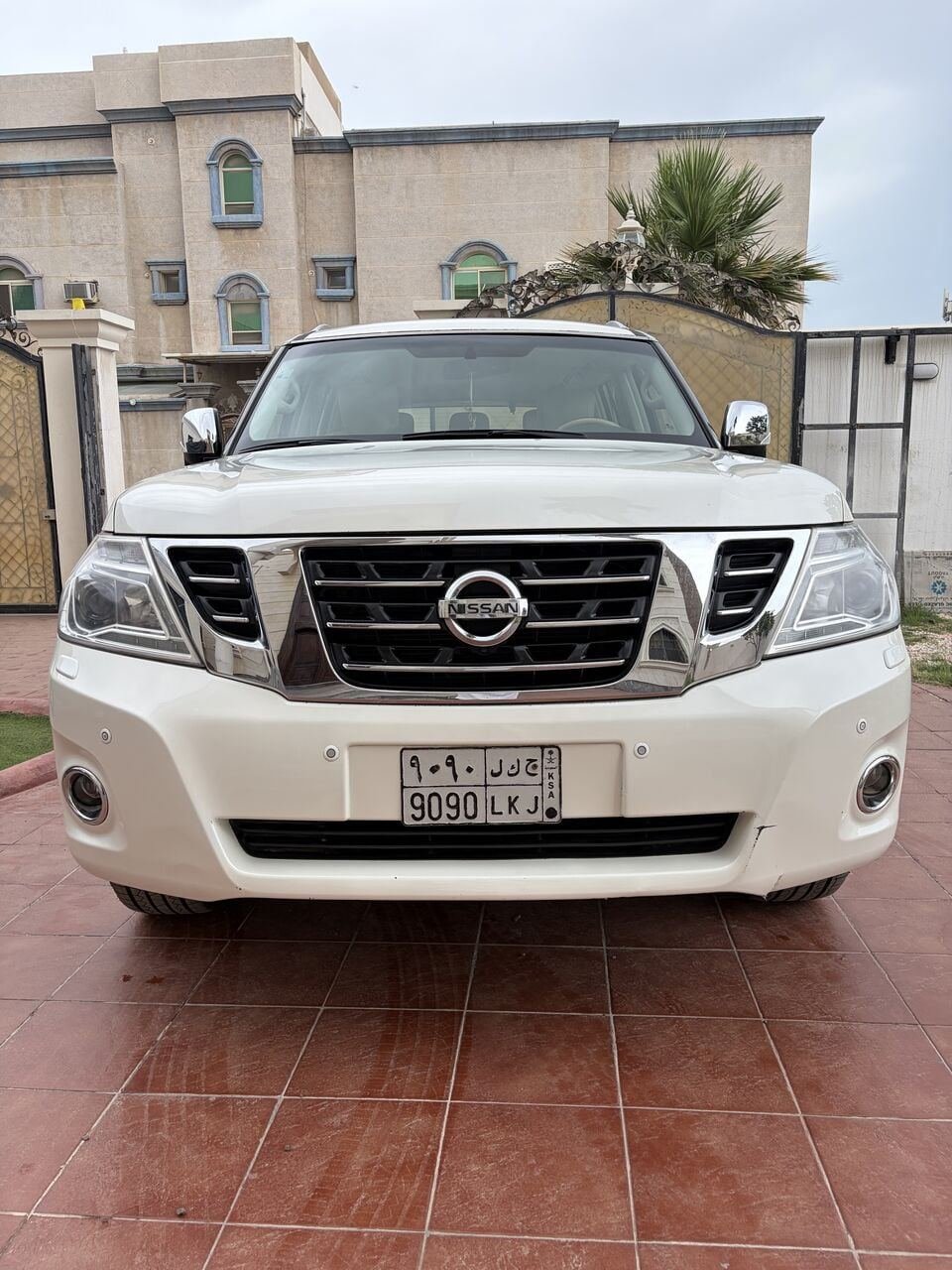 SAR 68, Nissan Patrol, 2016, Automatic, 486000 KM, Platinum Full Options
