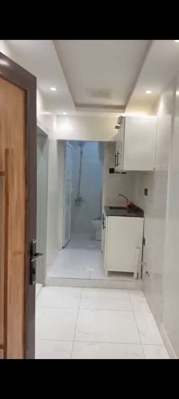 SAR 23000/year, 2 BR, Family Aparmtne With AC Kitchen Installed 2 Rooms Wate Electricity Included House