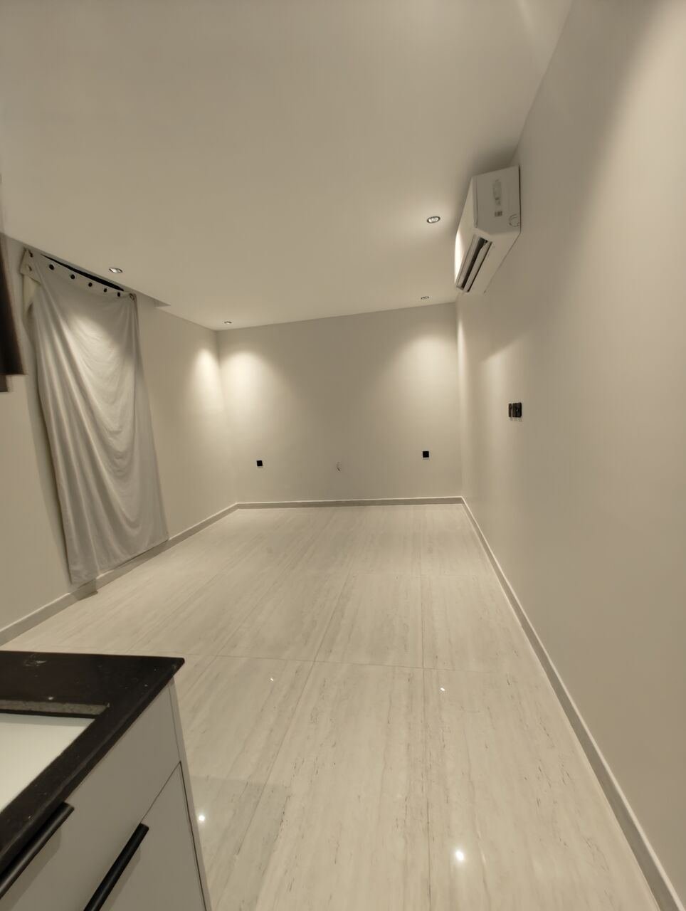SAR 21000/year, 1 BR, Studio Apartment Available In Wizarat Near Marriott Hotel