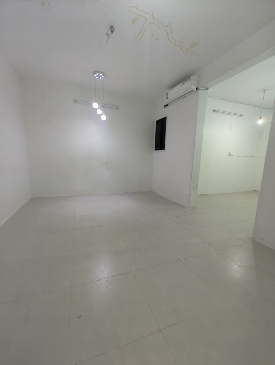 SAR 35000/year, 3 BR, 4BHK Family Apartment Available In Al Malaz Jarir Near Panda