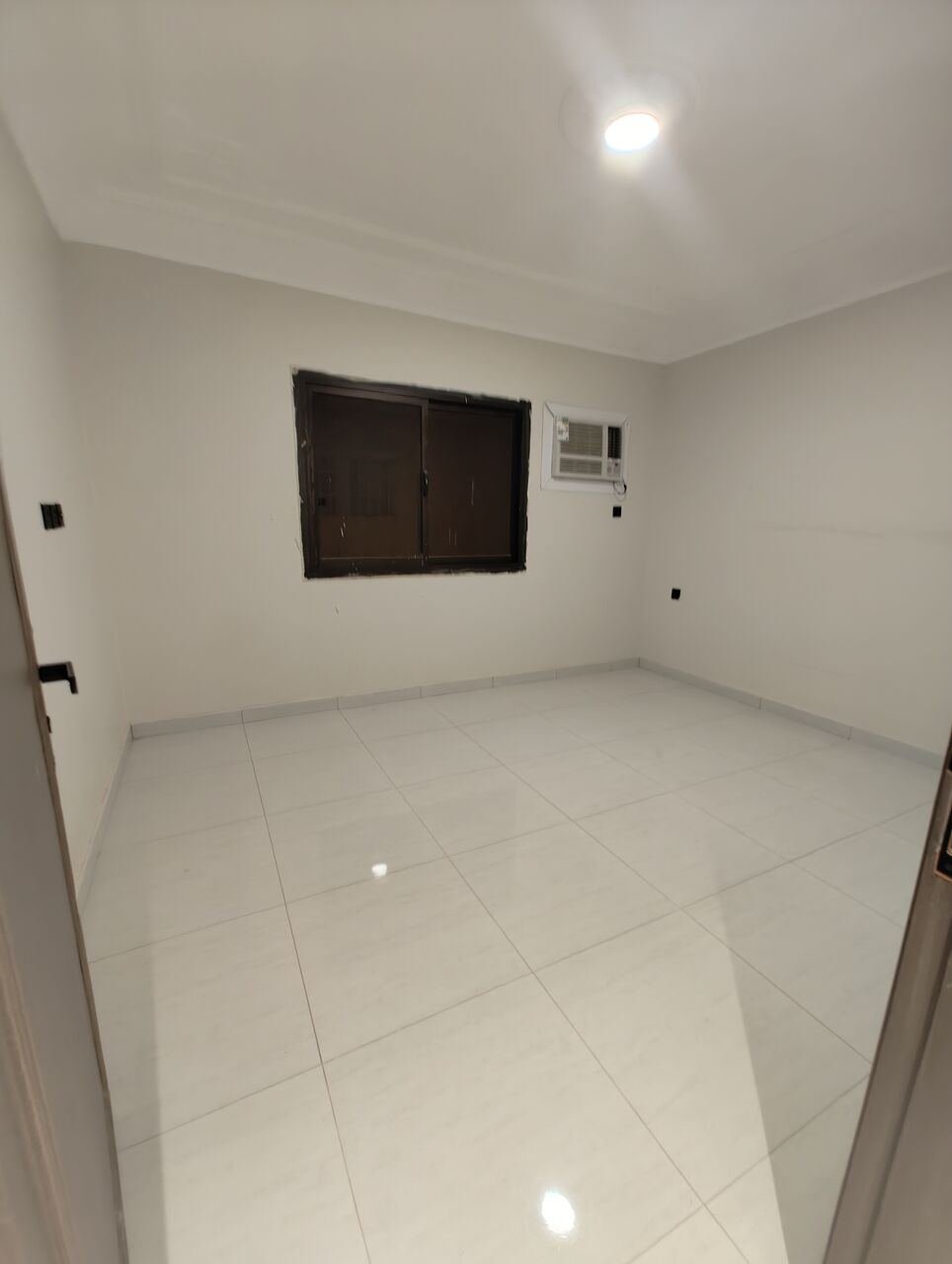 SAR 29000/year, 1 BR, 1BHK Family Apartments Available In Al Malaz Dehran Street