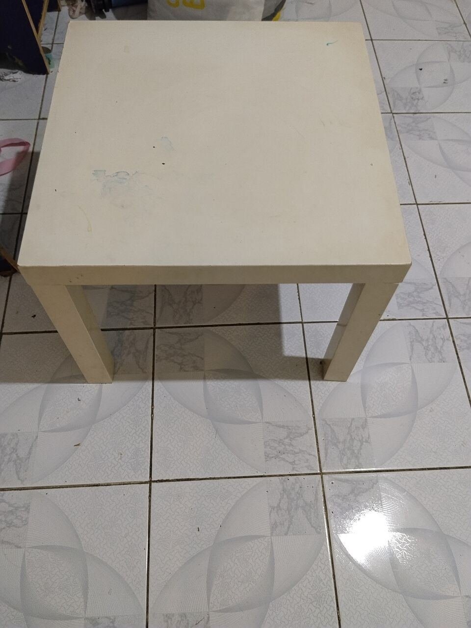 SAR 25, Tables For Sale