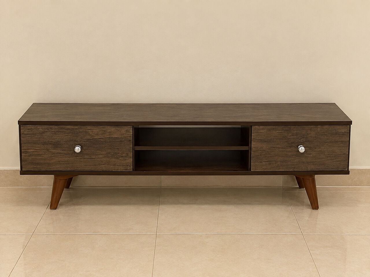SAR 140, Good Condition TV Table For Sale