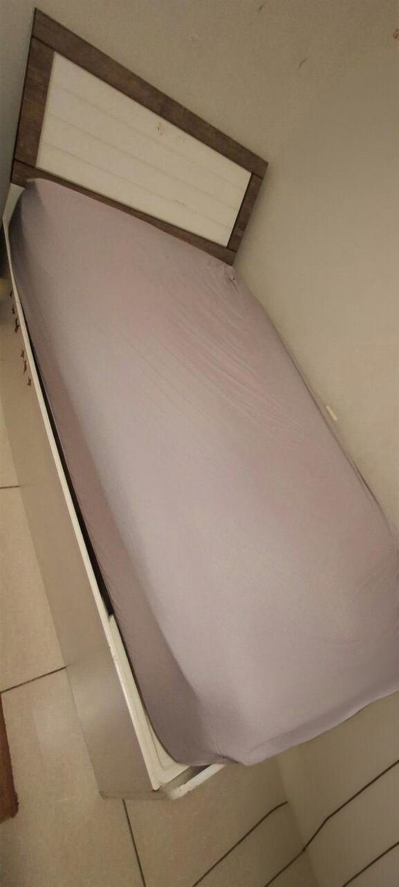 SAR 200, Wardrobe And Bed
