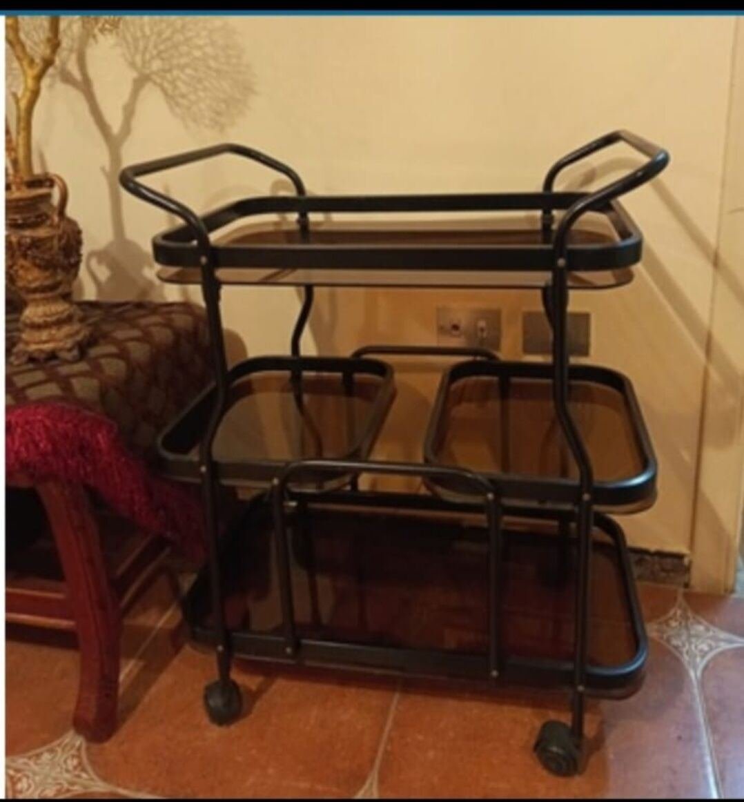 SAR 250, Serving Trolley