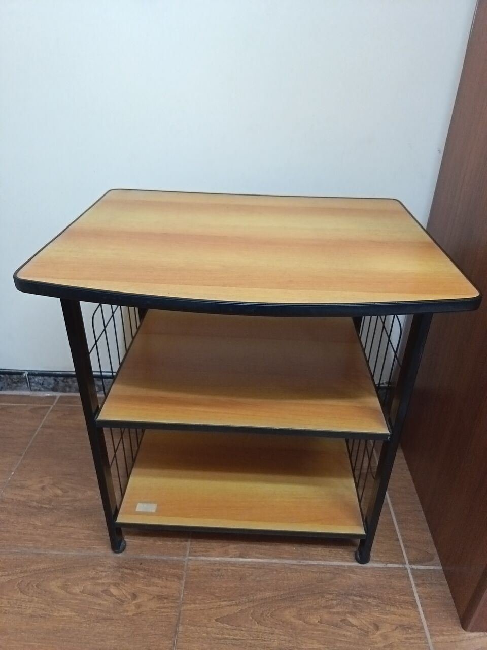 SAR 60, Shelving Units