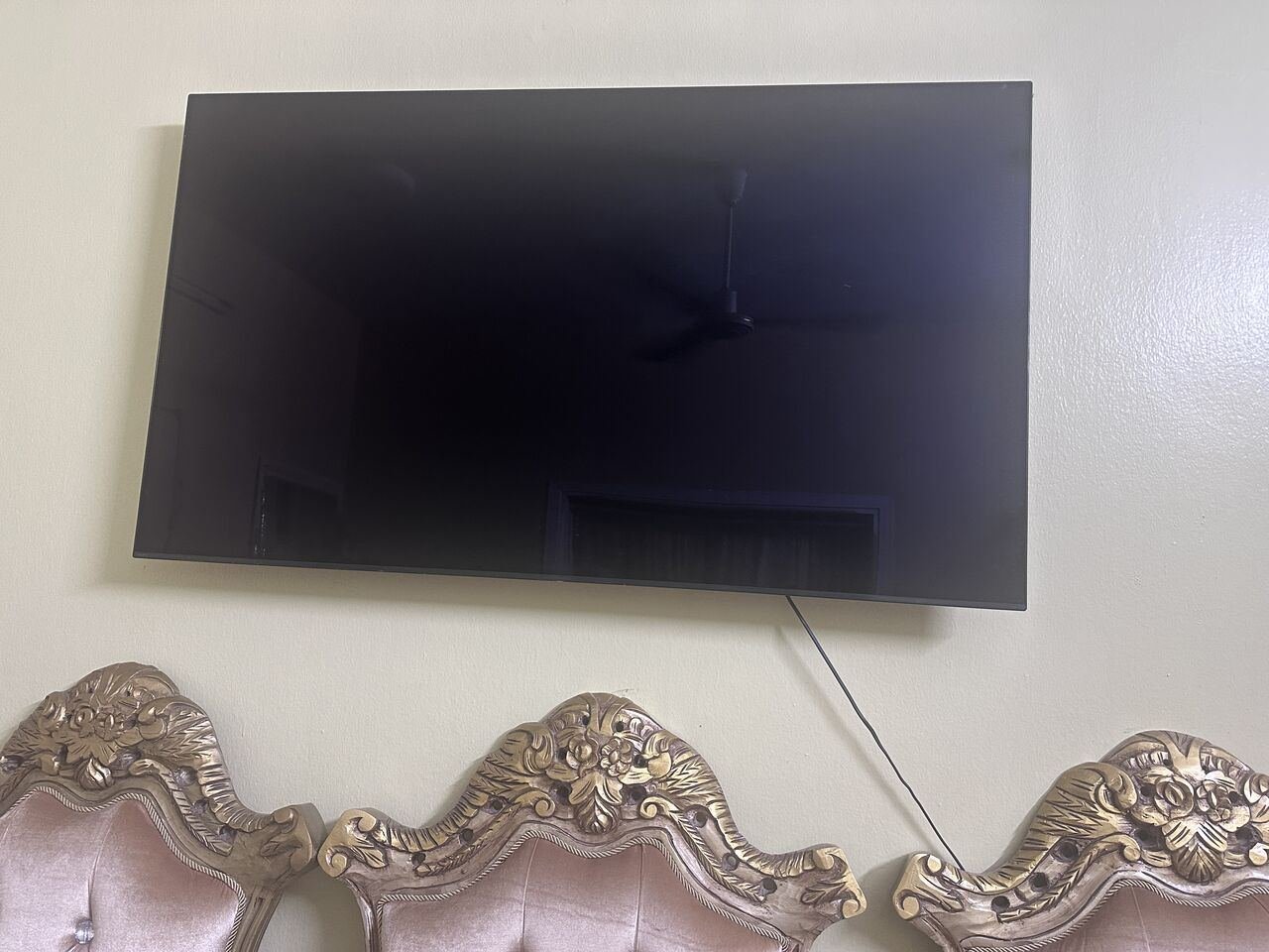 SAR 2500, 4k 65inch Sony TV Excellent Condition