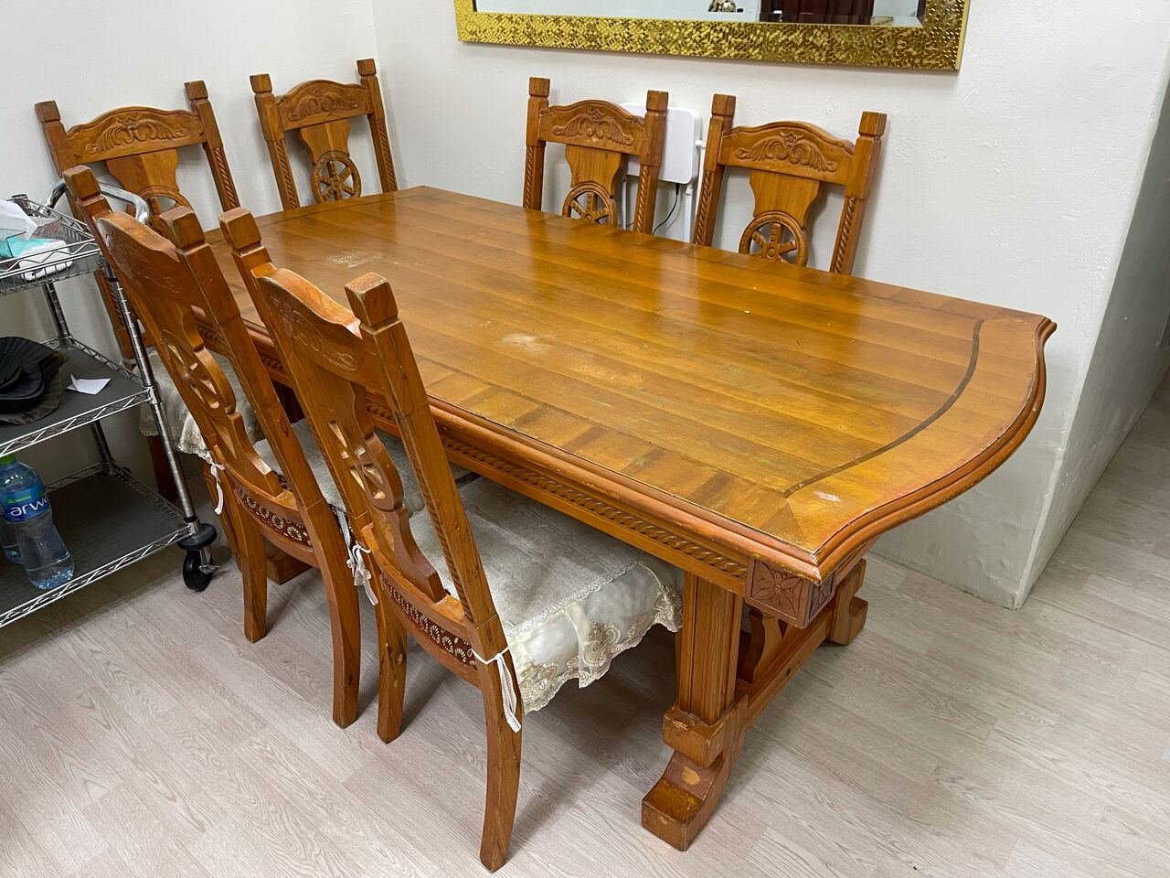 SAR 700, Urgent Sale Six Seater Dining Tables Set Solid Wood