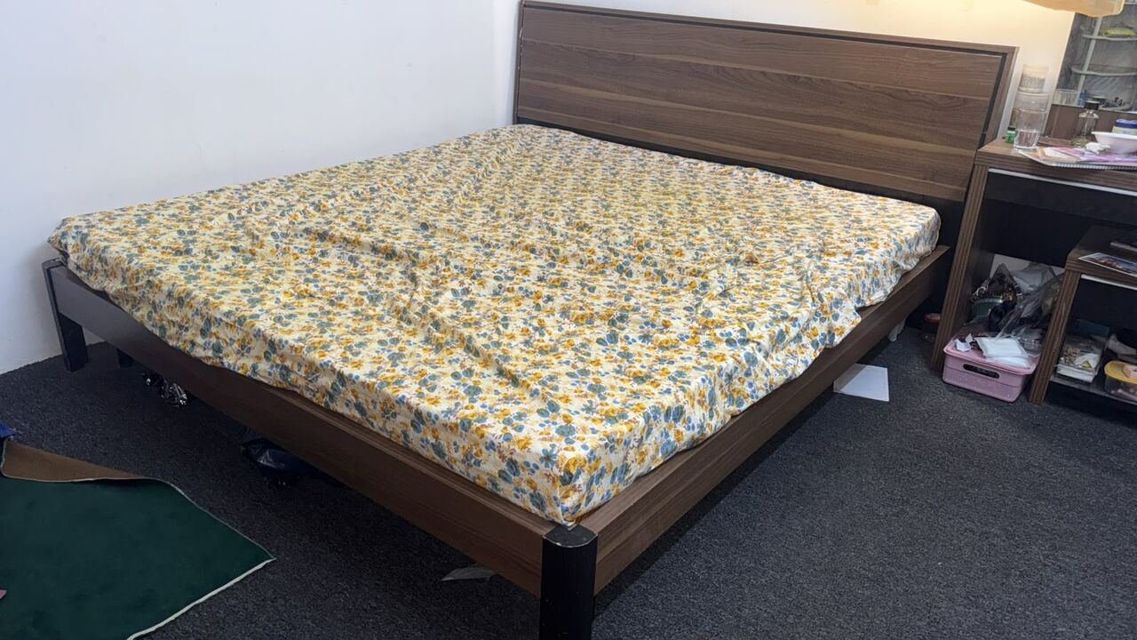 SAR 1000, Pickup - Negotiable Price Bed With Wardrobe - Urgent Sale