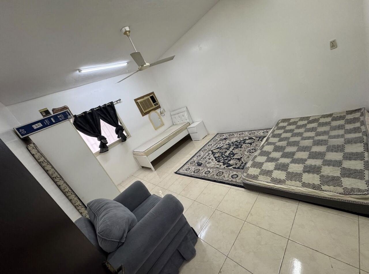 SAR 1500/month, Furnished, 1 BR, Family Room For Rent Single Lady Or Couple (NO KIDS)WhatsApp 0581054766