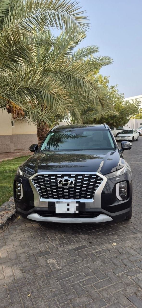 🚘 2021 Hyundai Palisade (Top Trim / Fully Loaded)  • Color: Dark Blue (Tri-Coat) • Seating: 7 passengers • Mileage: 166,000 km • Engine: 3.8L V6 • Tra