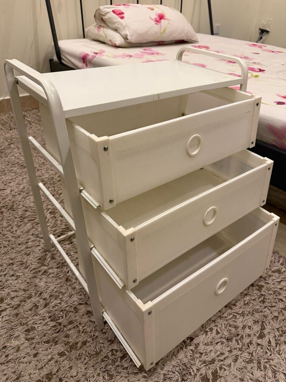 SAR 80, IKES Lote Chest 3 Drawers