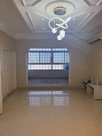 SAR 35000/year, 5 BR, 220 Sq. Meter, Family Apartment For Rent In Iskan Al Sharafeyah - Jeddah