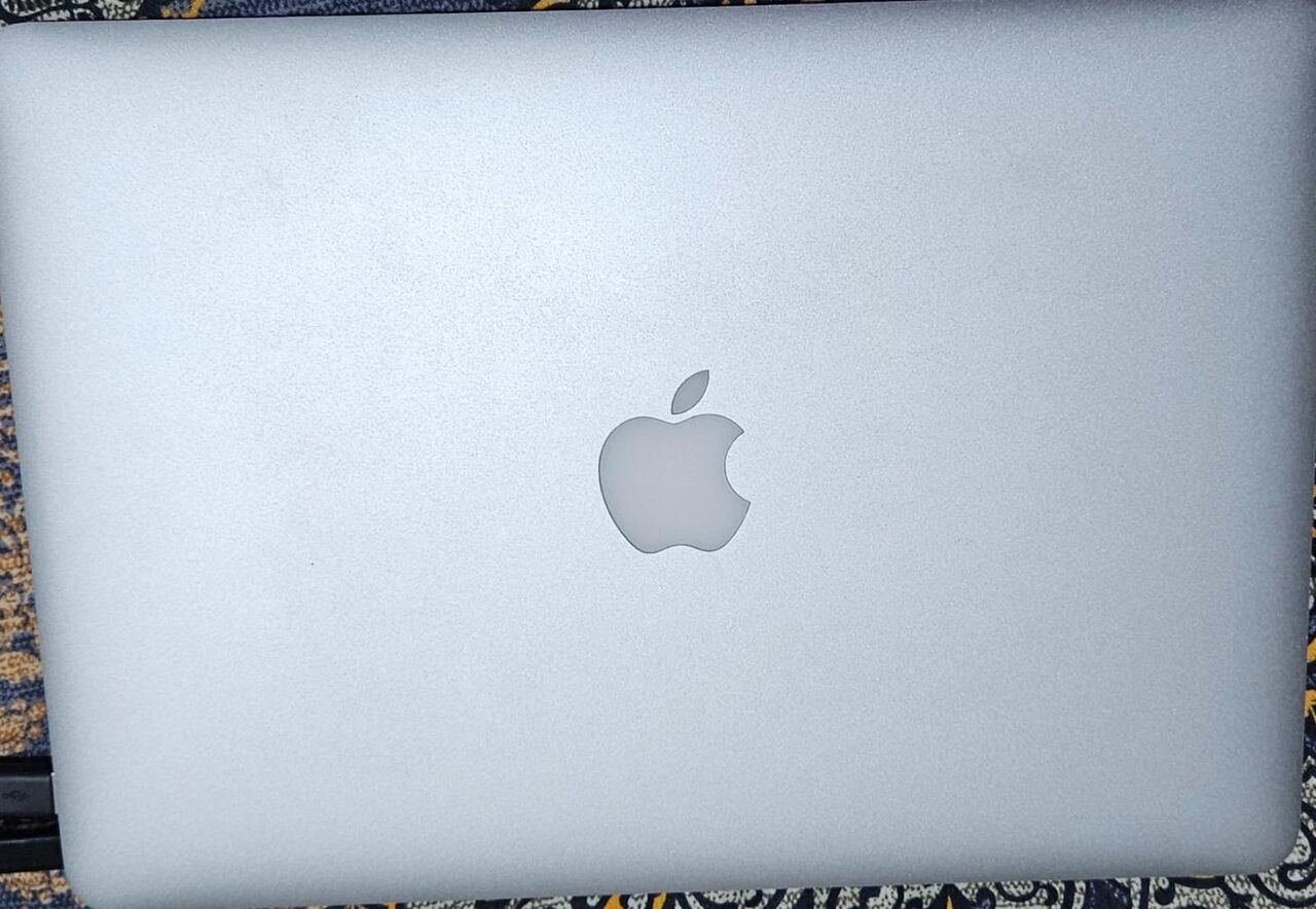 SAR 1300, Macbook Air For Sale