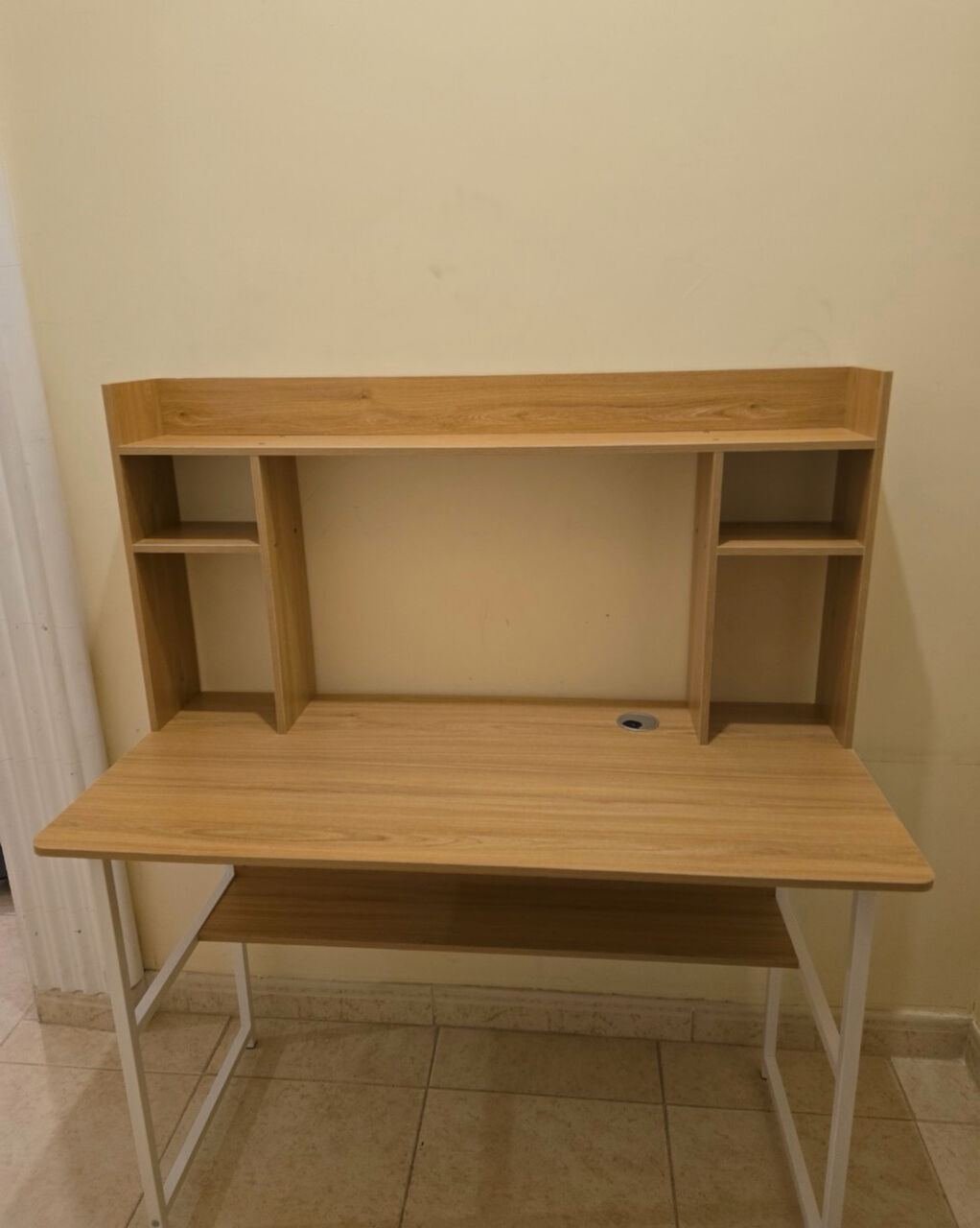SAR 220, Wooden Table Desk