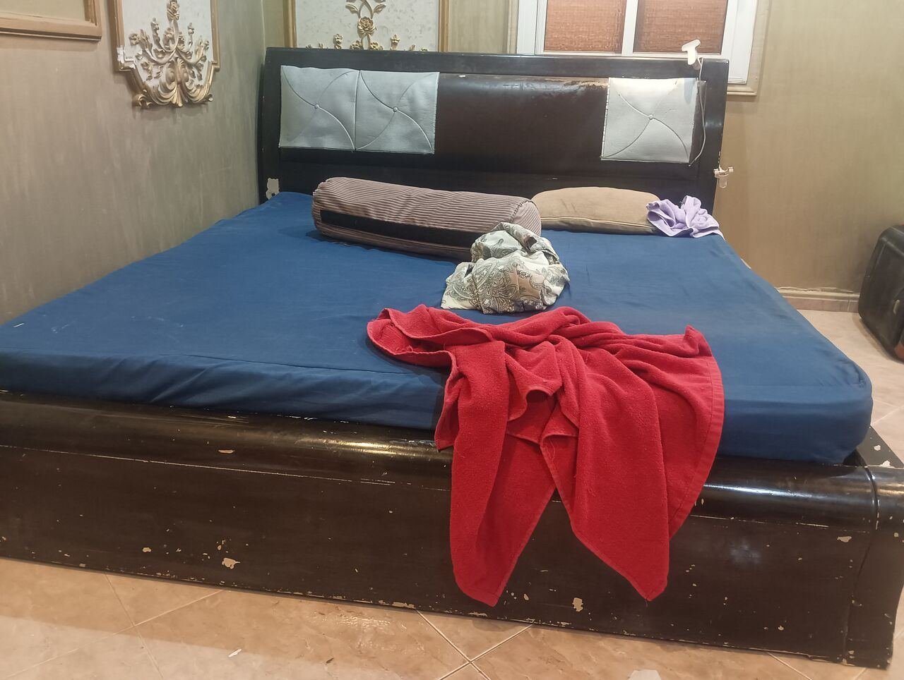 SAR 699, KING SIZE BED AND DOUBLE DOOR FRIDGE