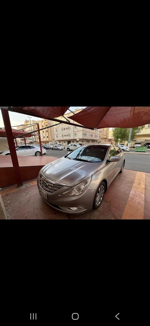 SAR 23000, Hyundai Sonata, 2013, Automatic, 269000 KM, Full Option Good Condition