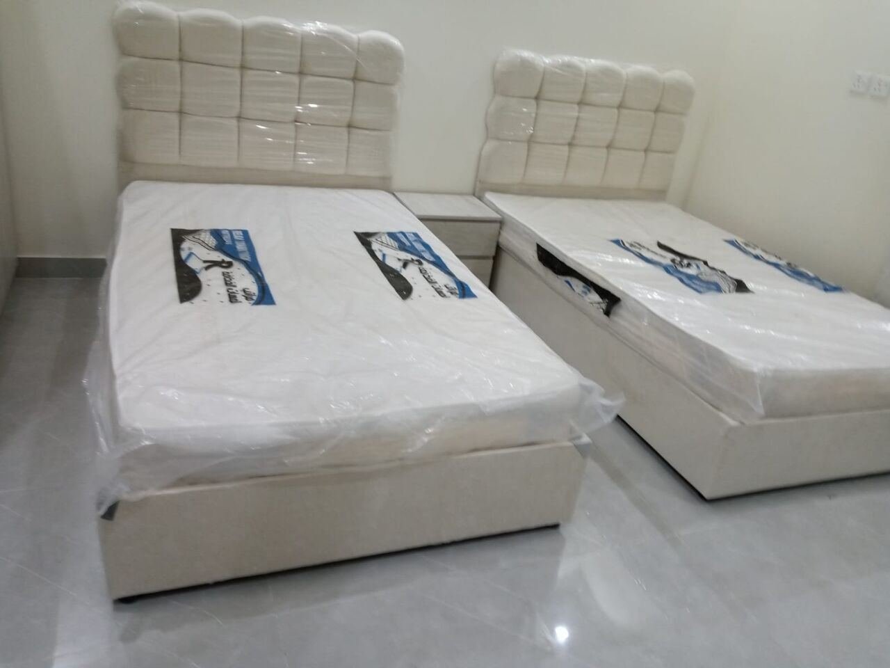SAR 1, New Classic Luxurious Bedroom Furniture Set