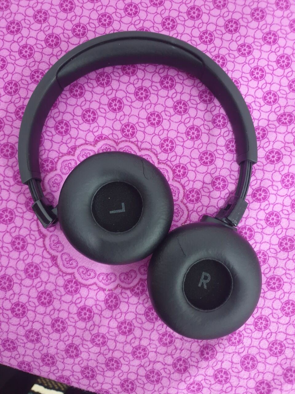 SAR 53, Ear.phone..bluetooth