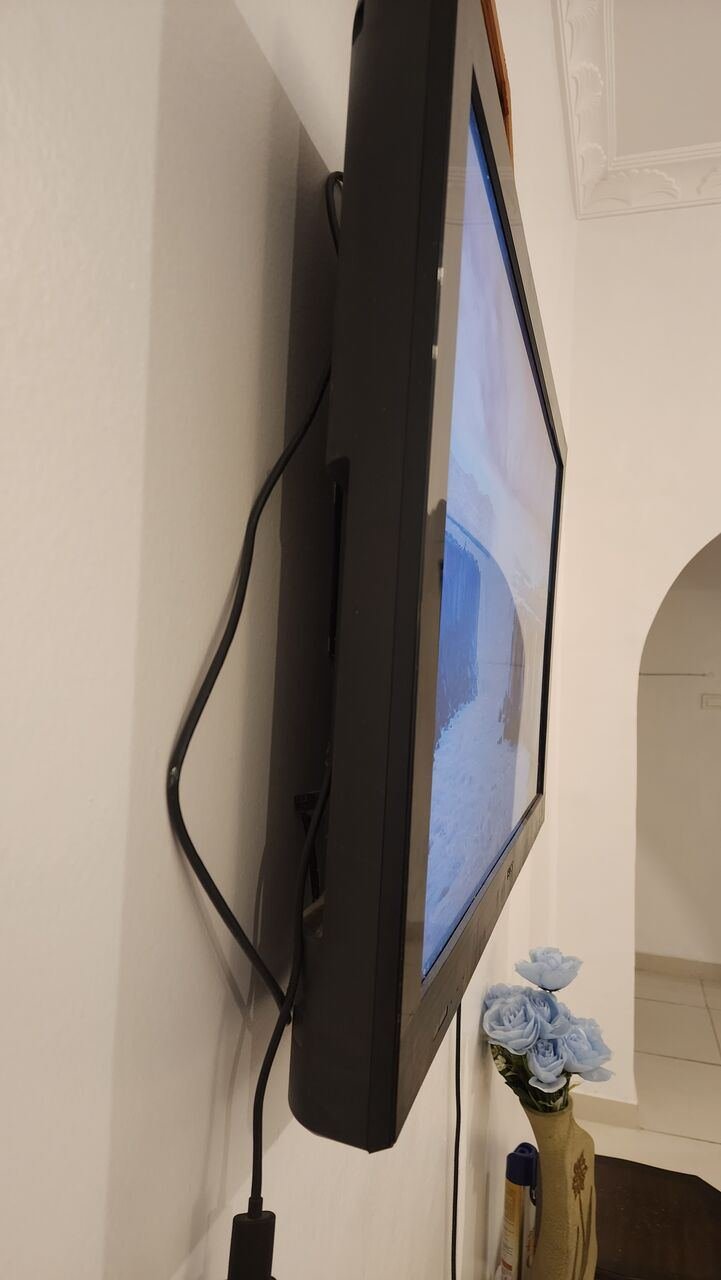 SAR 450300550, Sony Bravia 40 Inch Tv Led Iphone 11 Pro Jet Black