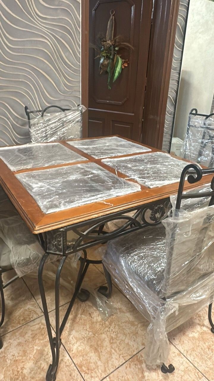 SAR 400, Glass For Sale