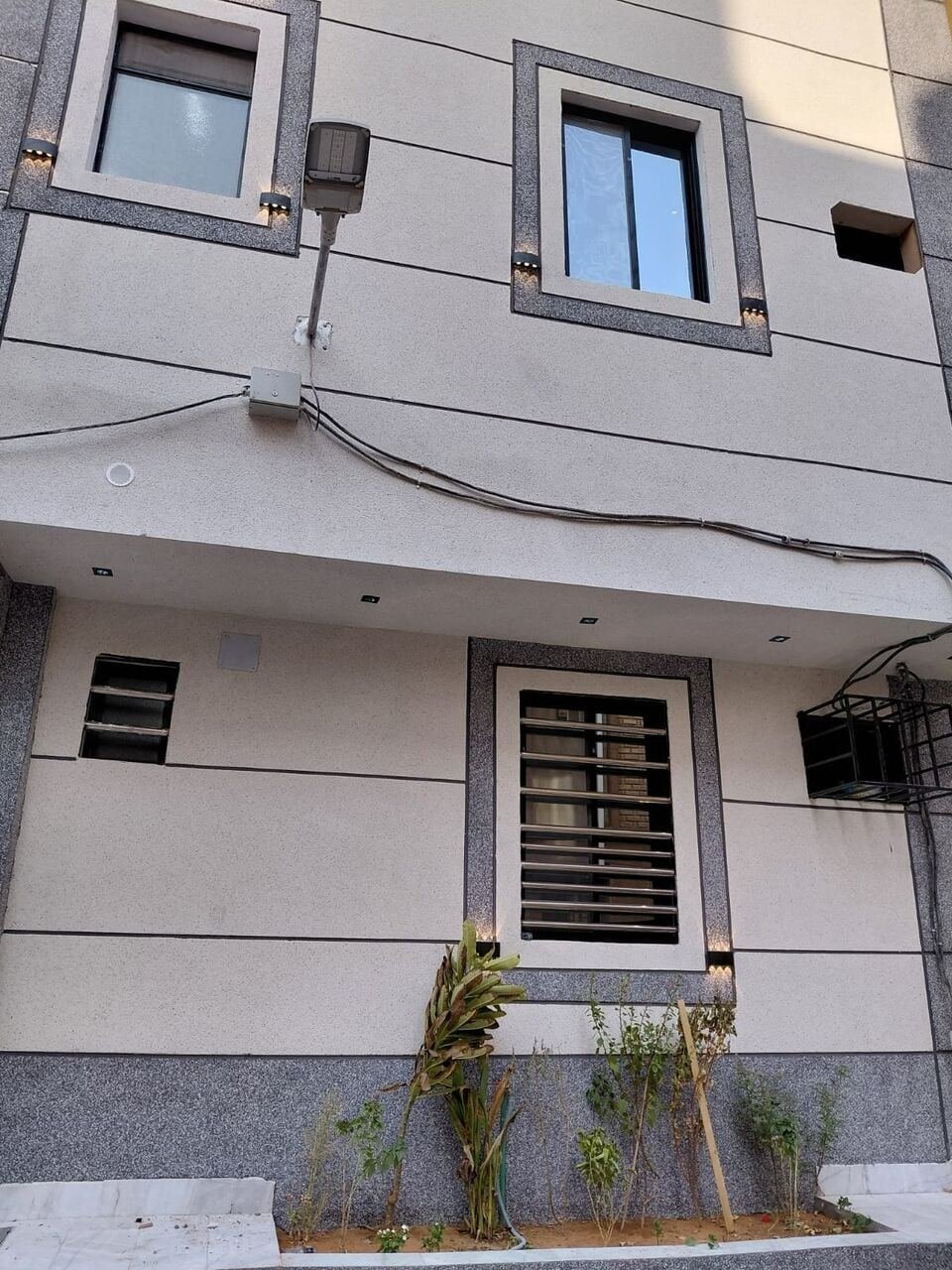 SAR 300000/year, 3 BR, Full New Building 8 Flat Available For Rent For Family