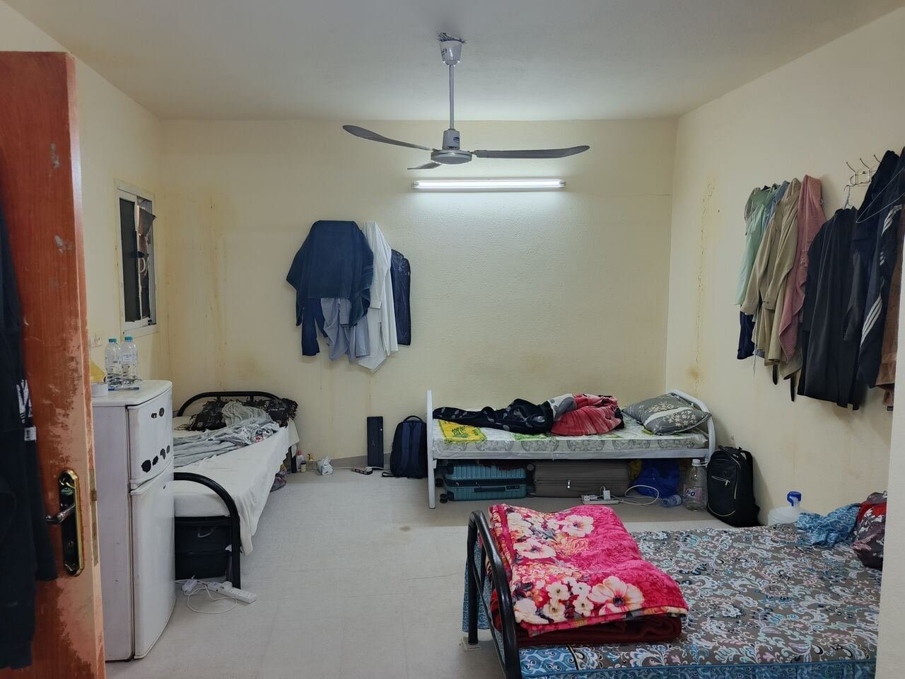 SAR 420/month, ‎One Bed Space For Pakistani/Indian (Hindi/urdu) Speaking Non Smoker Person On Monthly Ren