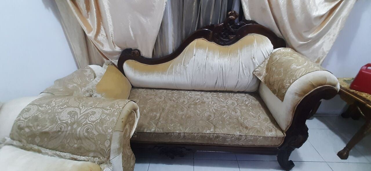 SAR 600, Sofa In Very Good Condition Available For Sale
